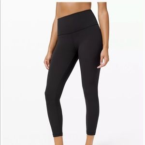 Lulu Lemon women’s yoga capris